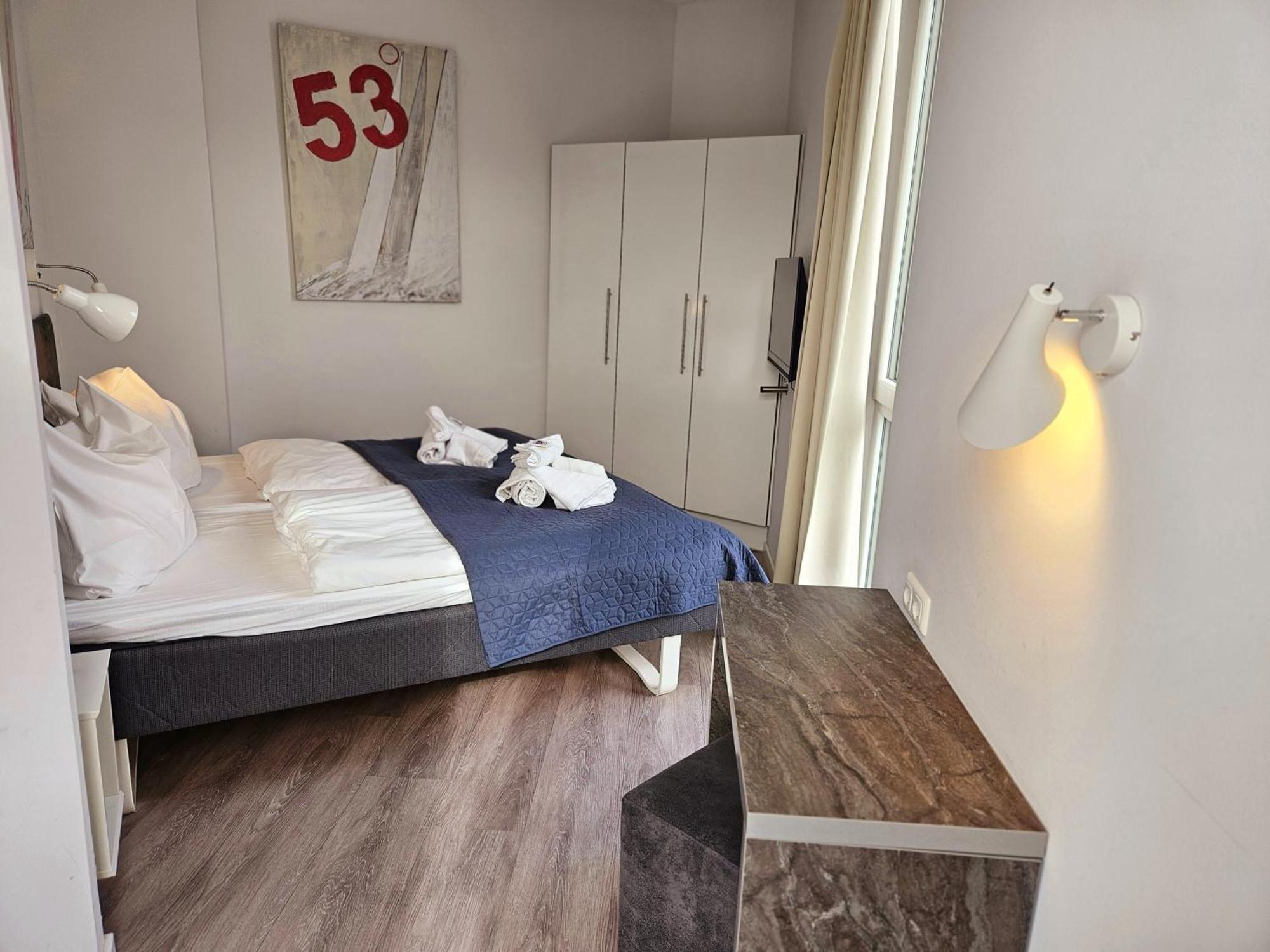 App 9 Penthouse 