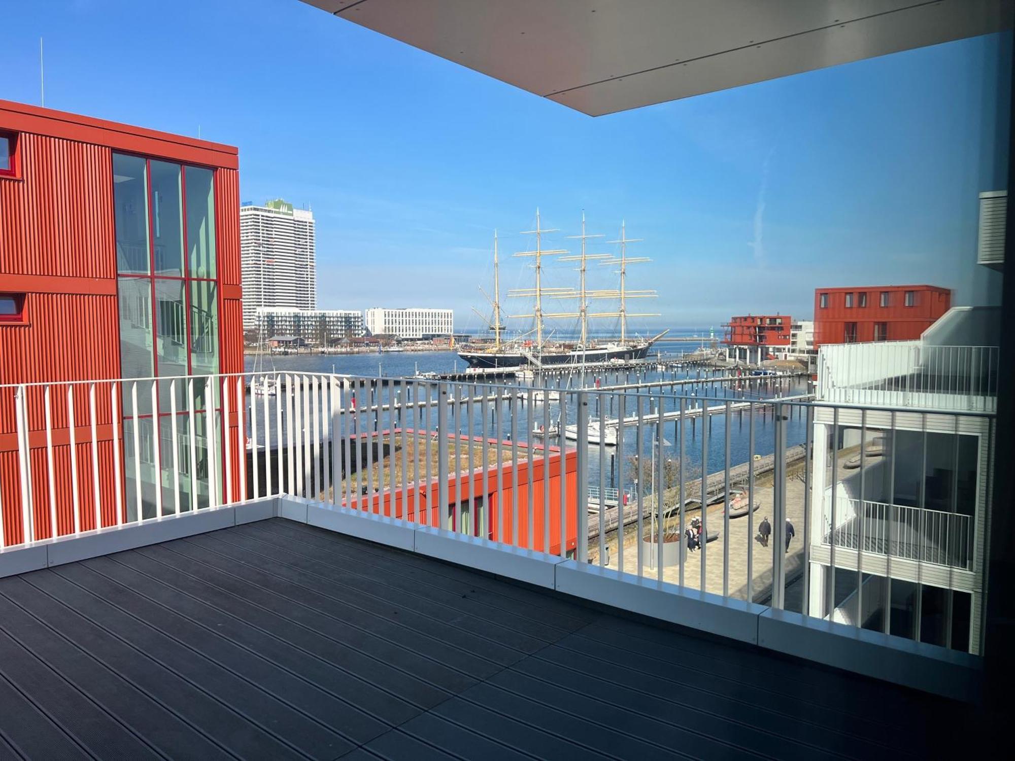 App 9 Penthouse 